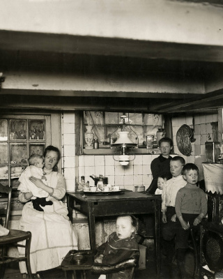 Kelderwoning in de Nieuwe Spiegelstraat in Amsterdam (1914)
