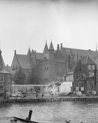 Werkzaamheden aan Binnenhof 18, het voormalig departement van Binnenlandse Zaken, Departement van Algemene Zaken, 1913. Foto: A. Mulder