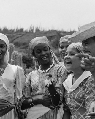 Muzikanten en dansers in Barber op Curaçao, 1955