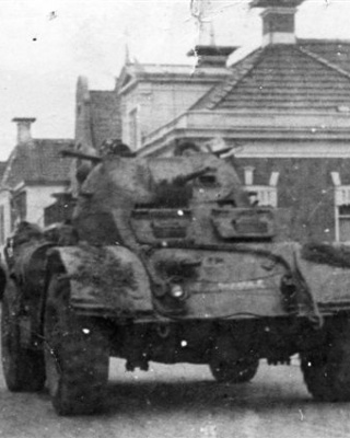 Staghound T17E.