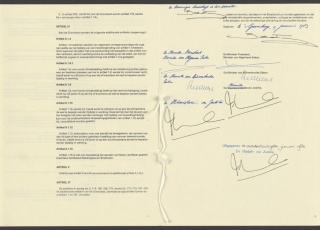 Tweede en derde pagina van de grondwetsherziening van 1983 (1983).