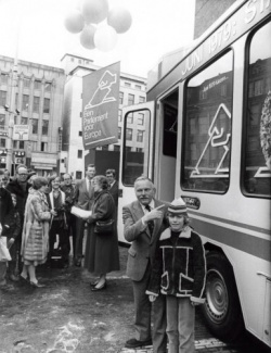 Eurobus Europese verkiezingen 1979 foto H. Steinmeier