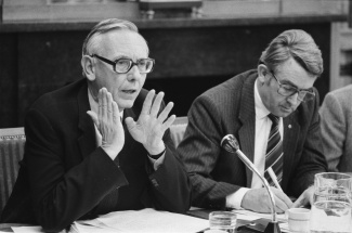 Max van der Stoel 1982