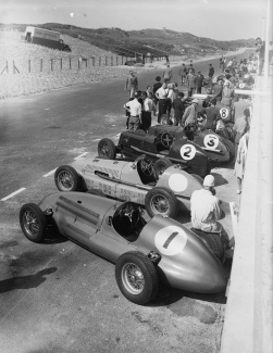Collectie raceauto's Zandvoort 1948 foto: Van Oorschot