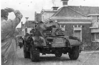 Staghound T17E.